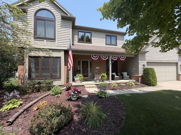 26311 Laurel Lane , Perrysburg, OH 43551