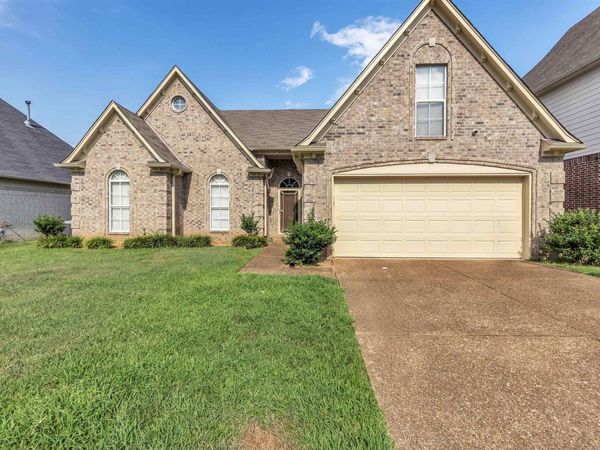4588 TULIP RUN DR, Bartlett, TN 38135