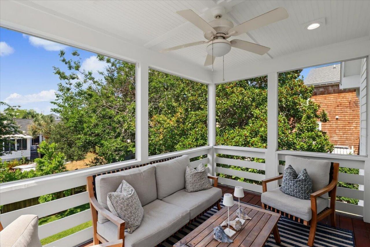 1307 Cove Avenue Photo 18