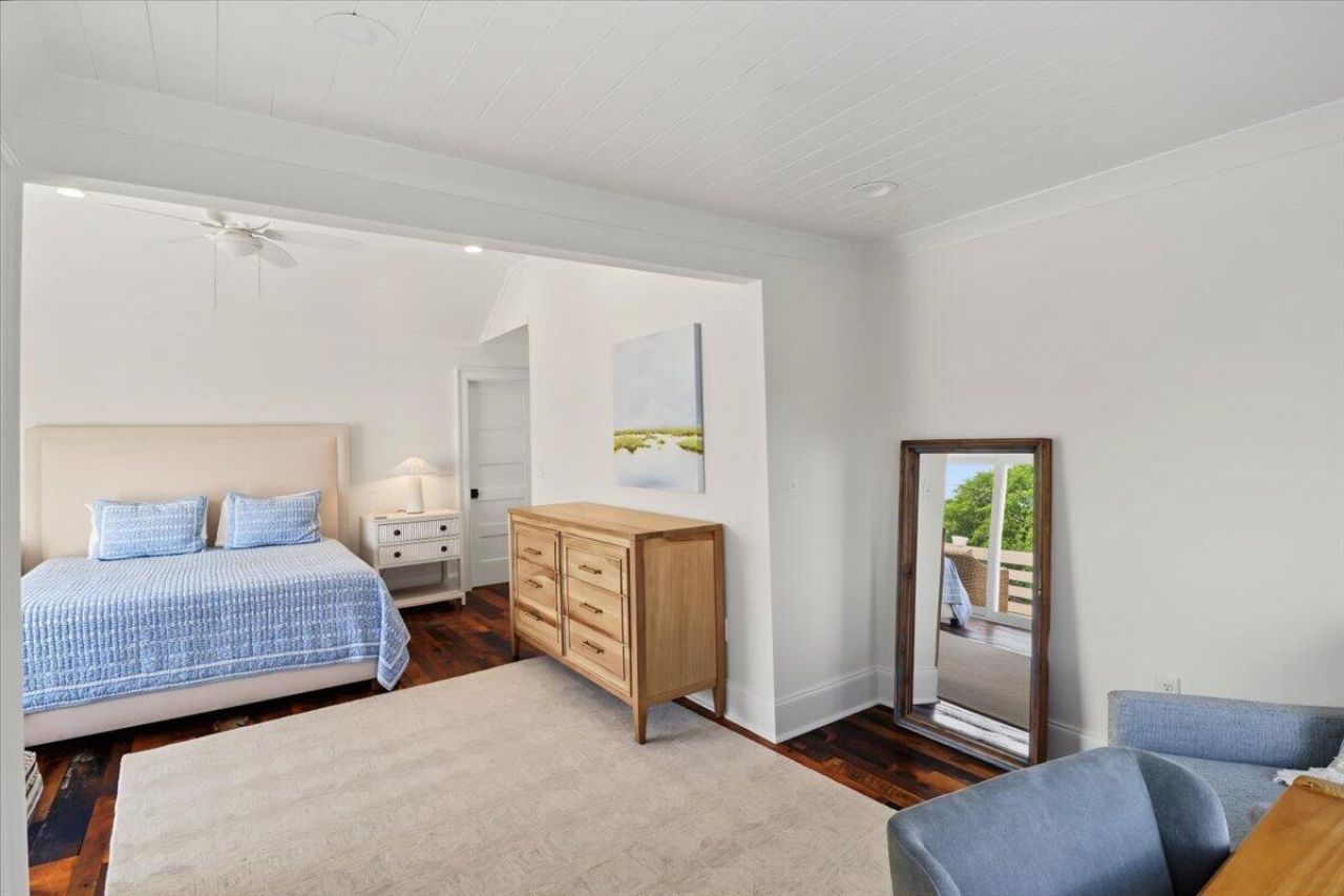 1307 Cove Avenue Photo 34