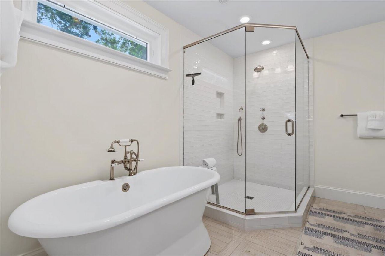 1307 Cove Avenue Photo 36