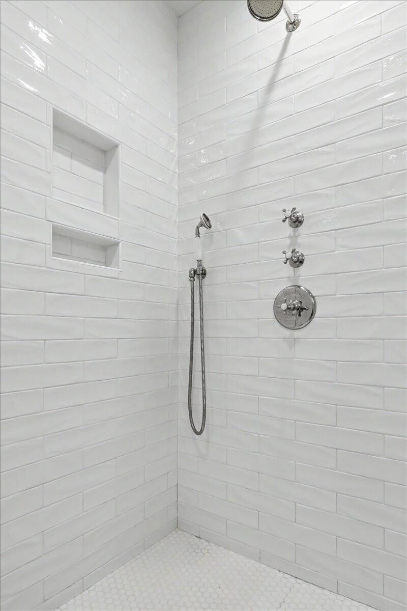 1307 Cove Avenue Photo 38