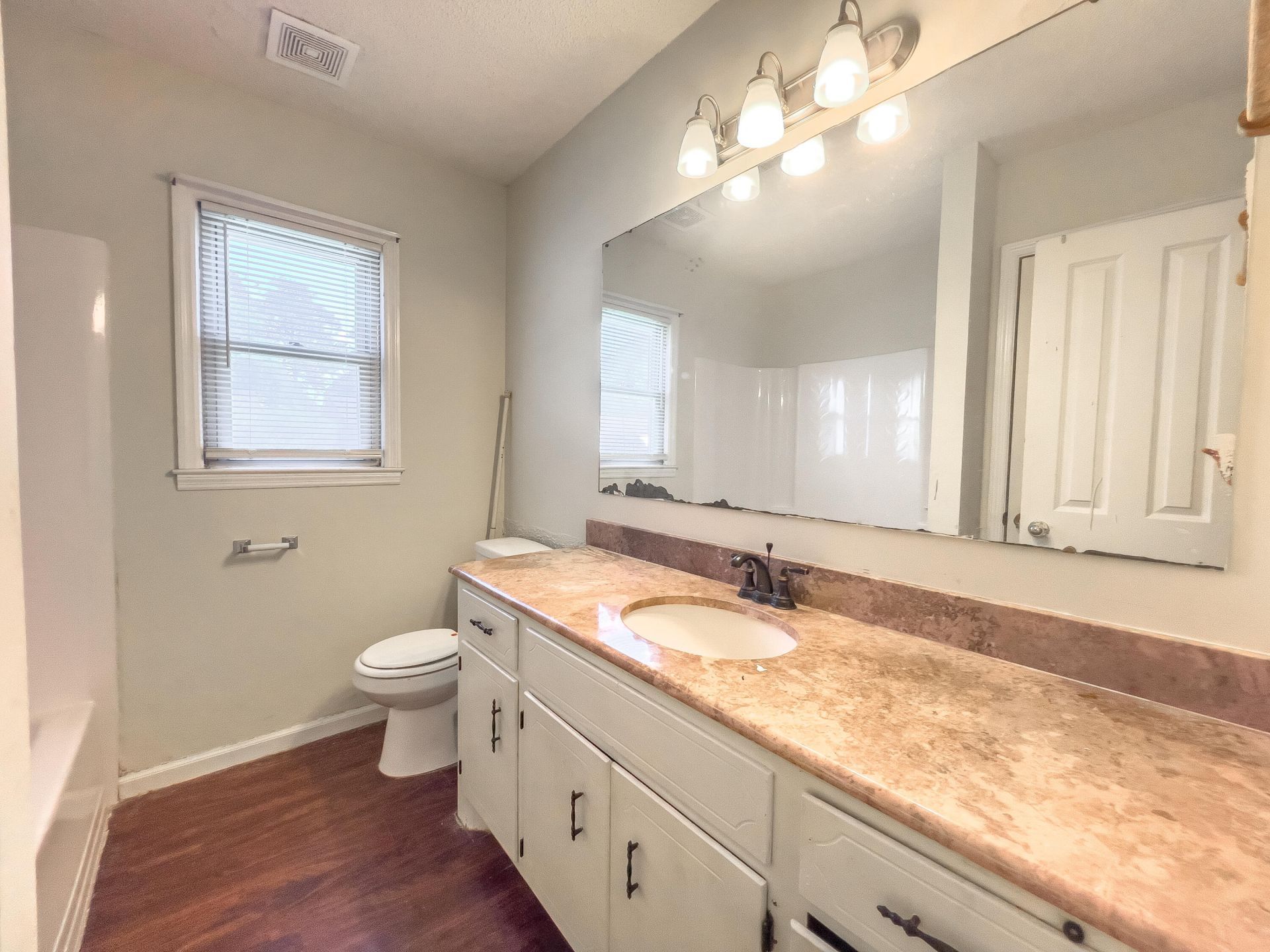 215 Ruffin Road Photo 7