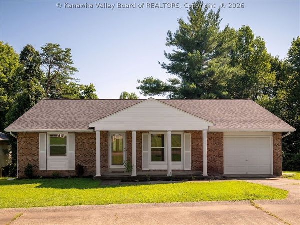 137 Cambridge Drive, Culloden, WV 25510