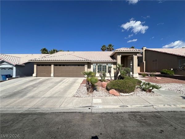 8256 Lone Feather Lane , Las Vegas, NV 89123