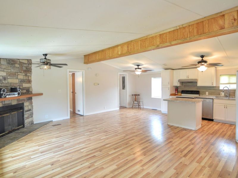 390 Lynn Lane, Falmouth, KY 41040 Photo 5