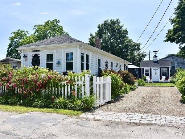 30 Thirteenth St, Wareham, MA 02571