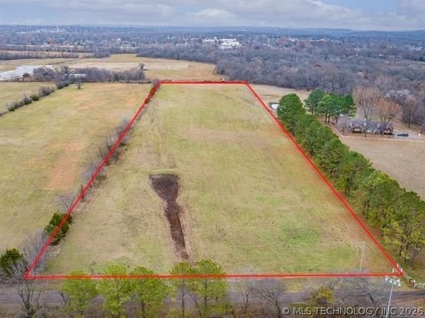 1701 S Cheyenne Road , Sapulpa, OK 74066