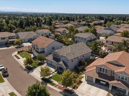 1080 Broken Spoke Ln, Roseville, CA 95747 Photo