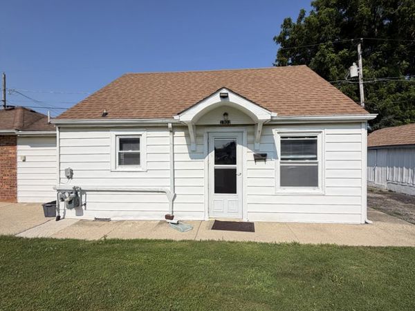 1903 Nicholson Street , Crest Hill, IL 60403