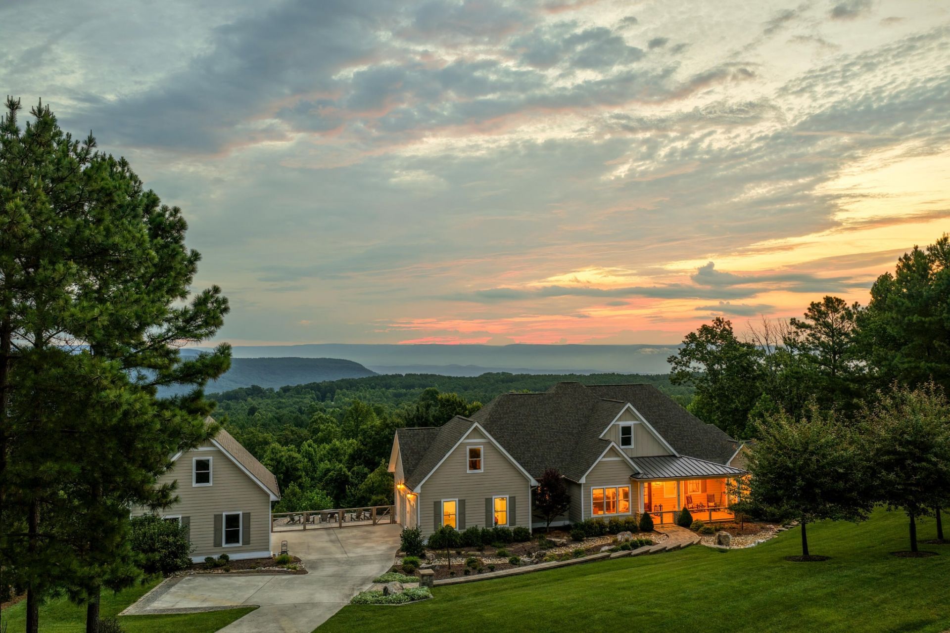 470 Lookout View Drive, Jasper, TN 37347 Main Photo