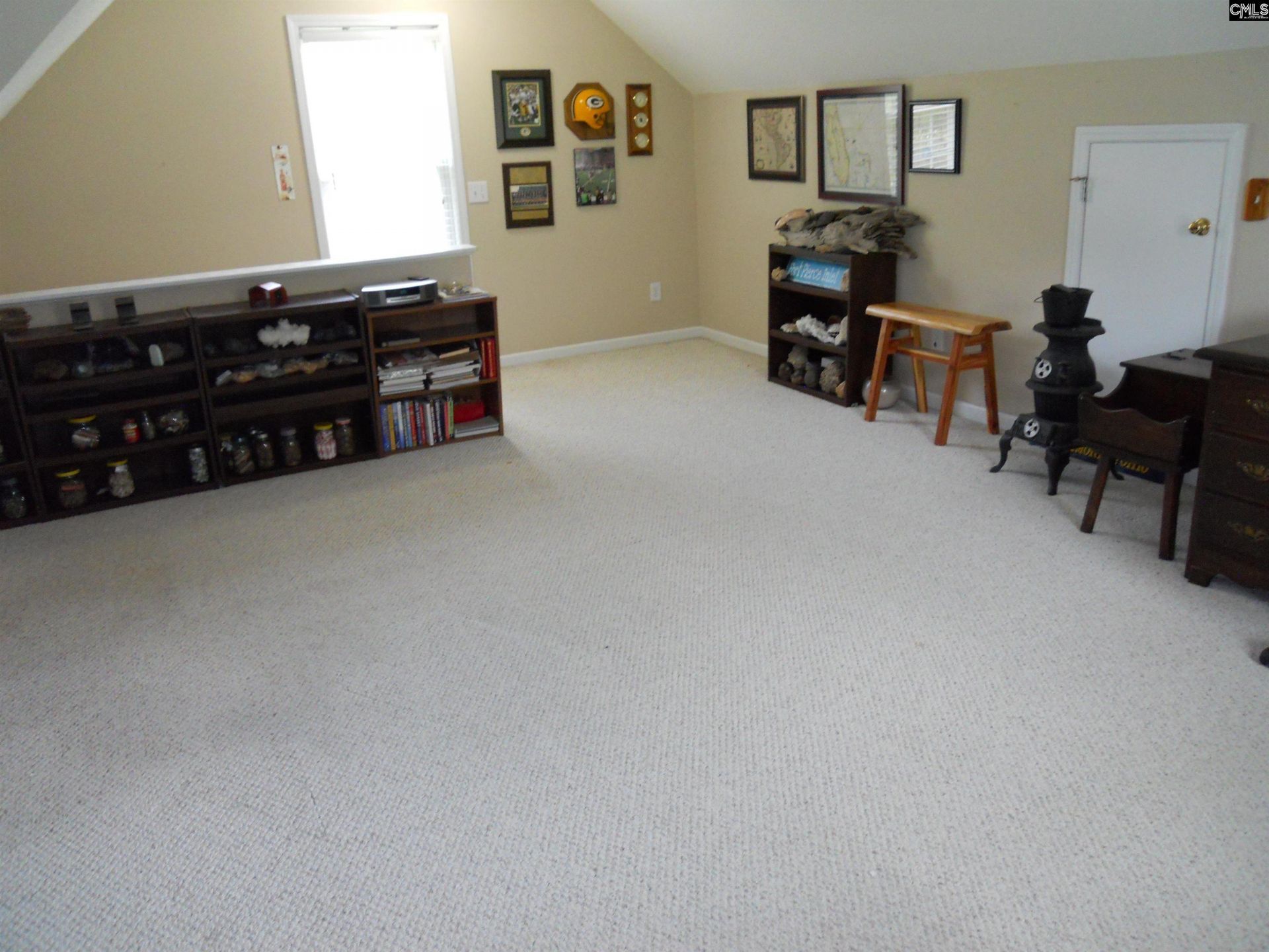 276 Winchester Court  Photo 18