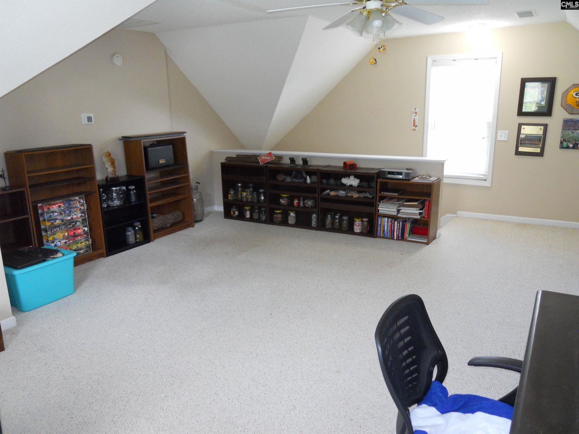 276 Winchester Court  Photo 19