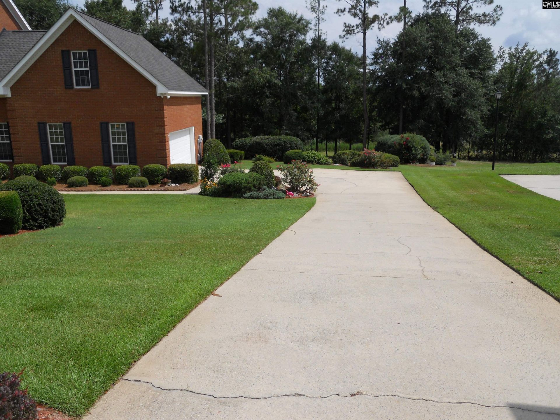 276 Winchester Court  Photo 4