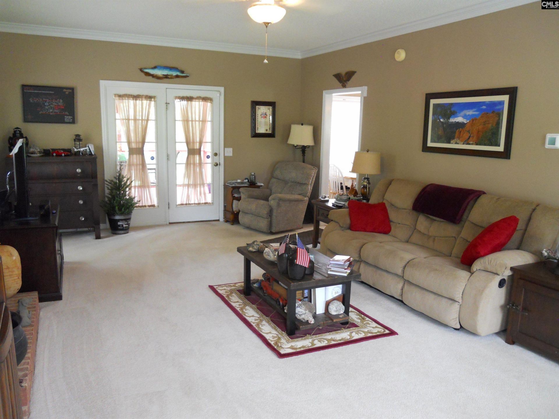 276 Winchester Court  Photo 6