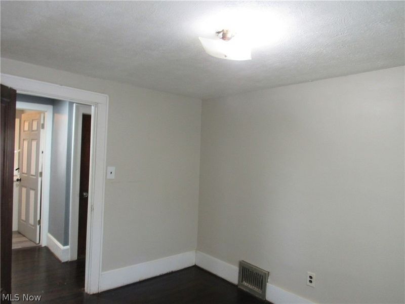 700 Glendora Avenue, Akron, OH 44320 Photo 11