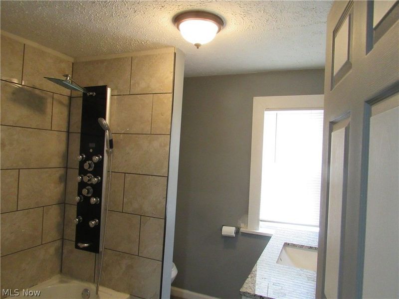 700 Glendora Avenue, Akron, OH 44320 Photo 14
