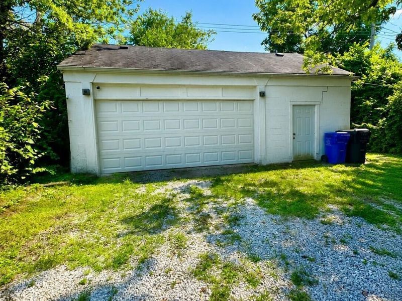 3543 E Deshler Avenue, Columbus, OH 43227 Photo 2
