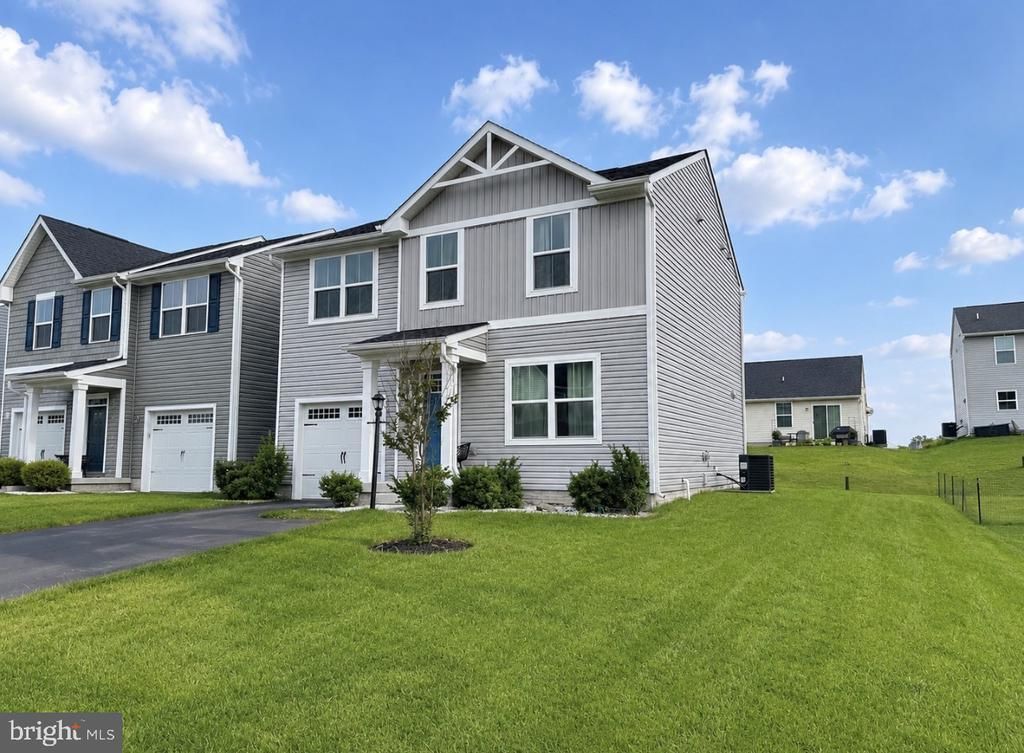 768 RAEANN DRIVE, GREENCASTLE, PA 17225