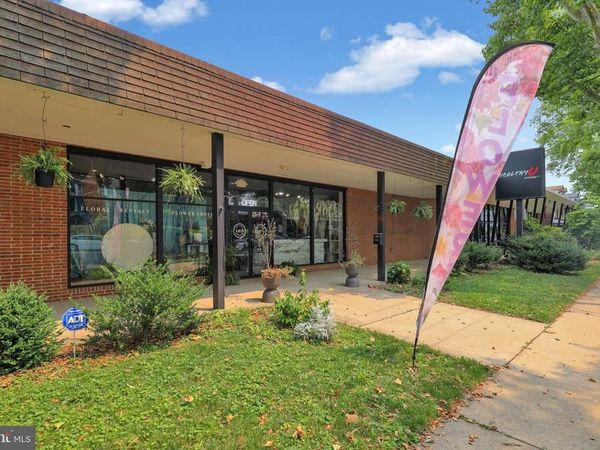1287-95 PENN AVE., WYOMISSING, PA 19610