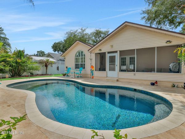 2887 MERRILL Boulevard, Jacksonville Beach, FL 32250