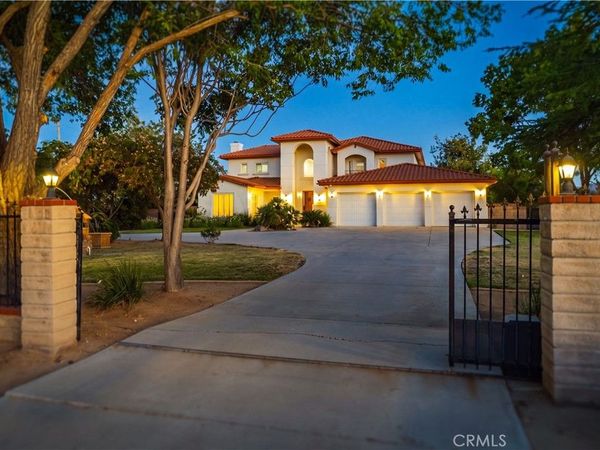 2020 W Avenue N, Palmdale, CA 93551