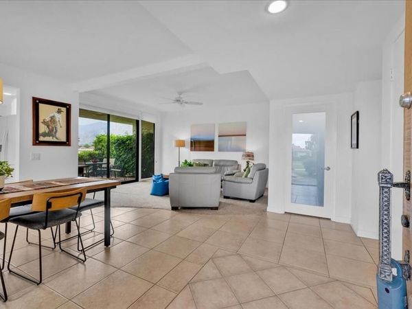 737 N Madrid Circle , Palm Springs, CA 92262
