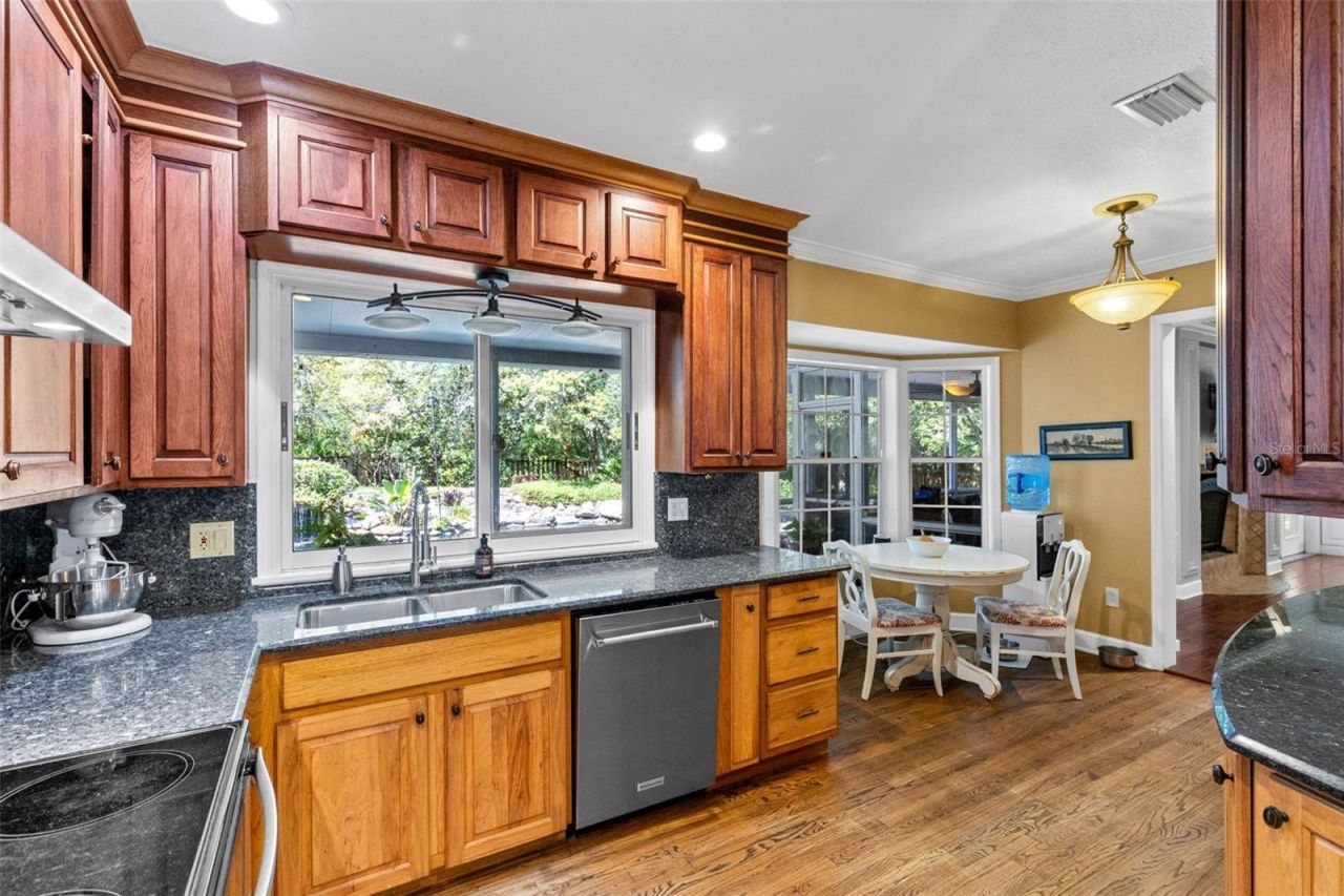 120 W Greentree Lane , Lake Mary, FL 32746 Photo