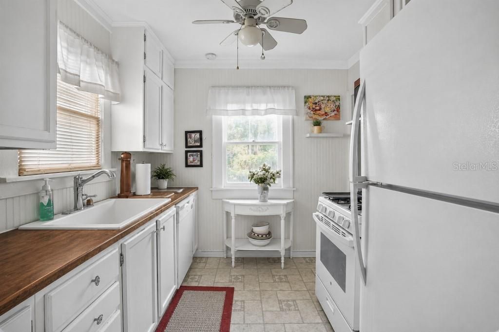 772 38th Avenue S, Saint Petersburg, FL 33705 Photo
