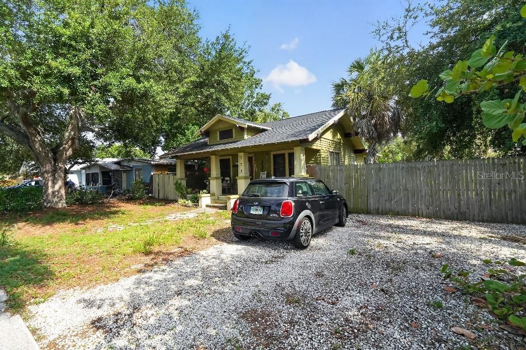 772 38th Avenue S, Saint Petersburg, FL 33705 Photo