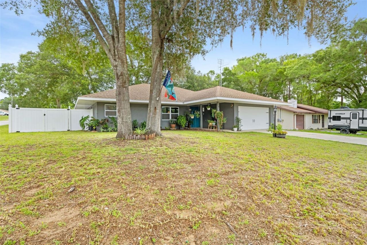 714 Spruce Street , Inverness, FL 34452 Photo