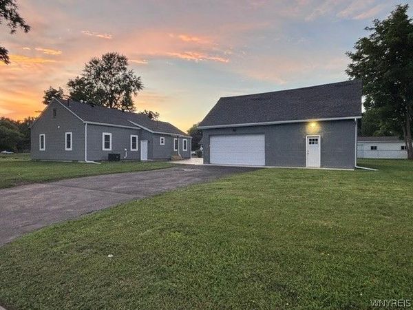 31 Elmwood Avenue, Batavia, NY 14020
