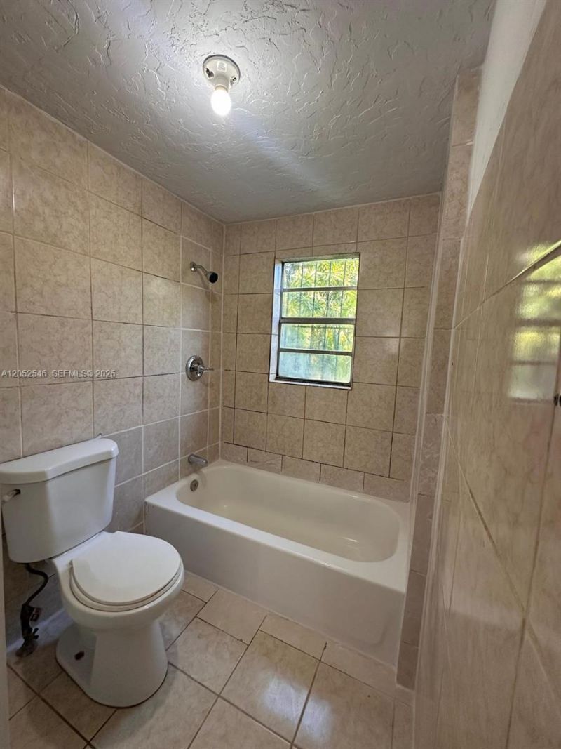 3660 NW 20th Ave , Unit 4, Miami, FL 33142 Photo