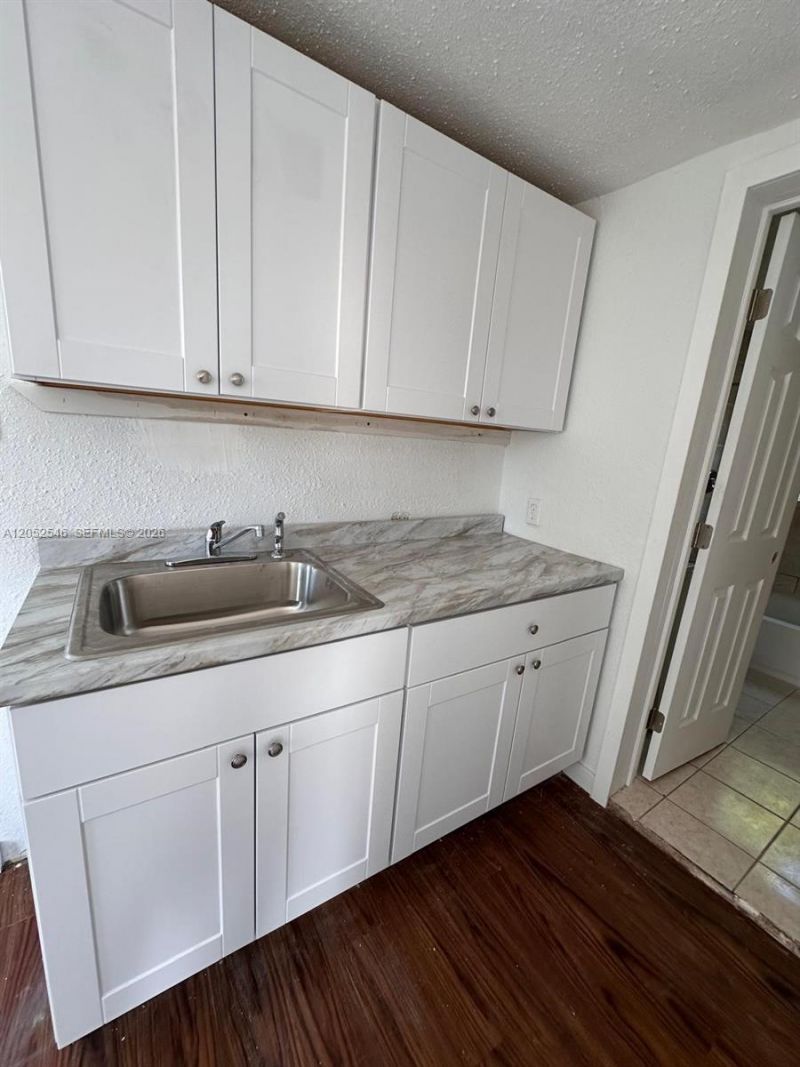 3660 NW 20th Ave , Unit 4, Miami, FL 33142 Photo