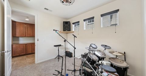6679 Quantum Drive, Sparks, NV 89436 Photo