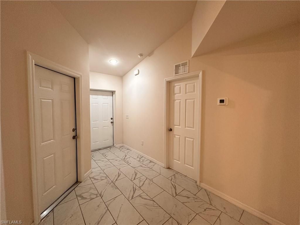 526-528 SE 4th Ter, Cape Coral, FL 33990 Photo