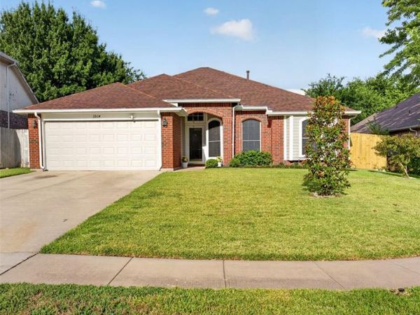 3514 Daisy Lane, Grand Prairie, TX 75052