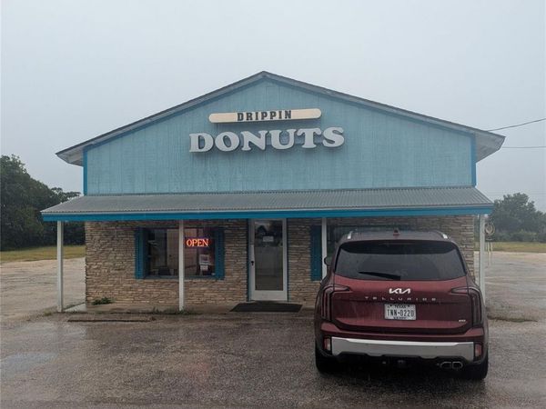 651 Highway 290 Highway, Dripping Springs, TX 78620
