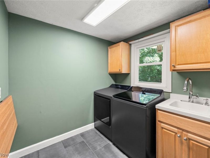 8884 Lake In The Woods Trail, Chagrin Falls, OH 44023 Photo 19