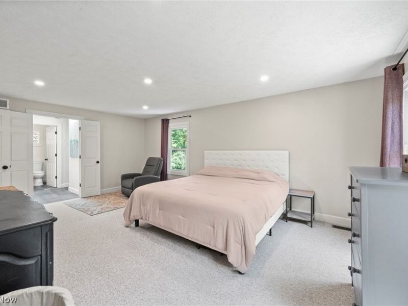 8884 Lake In The Woods Trail, Chagrin Falls, OH 44023 Photo 24