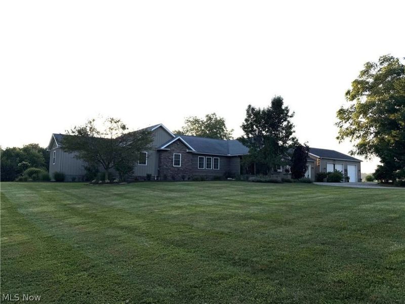 8533 Girdle Road, Middlefield, OH 44062 Photo 1
