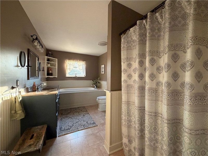 8533 Girdle Road, Middlefield, OH 44062 Photo 20