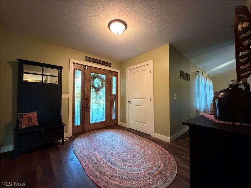 8533 Girdle Road, Middlefield, OH 44062 Photo 3