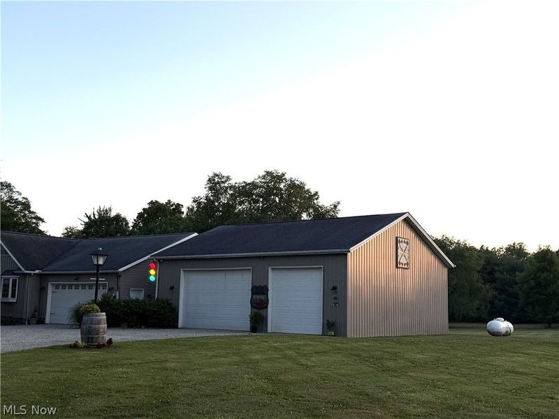 8533 Girdle Road, Middlefield, OH 44062 Photo 37