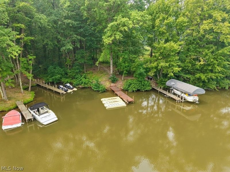 121 Lakeview Street, Lake Milton, OH 44429 Photo 9