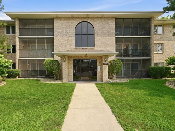 4910 134th Court , Unit 101, Crestwood, IL 60418