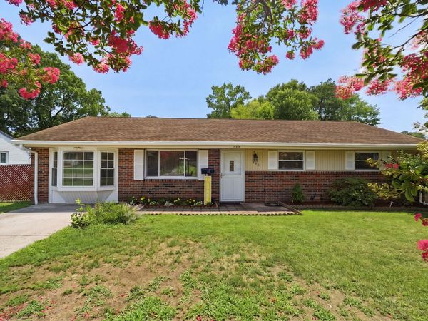 338 Helena Drive , Newport News, VA 23608
