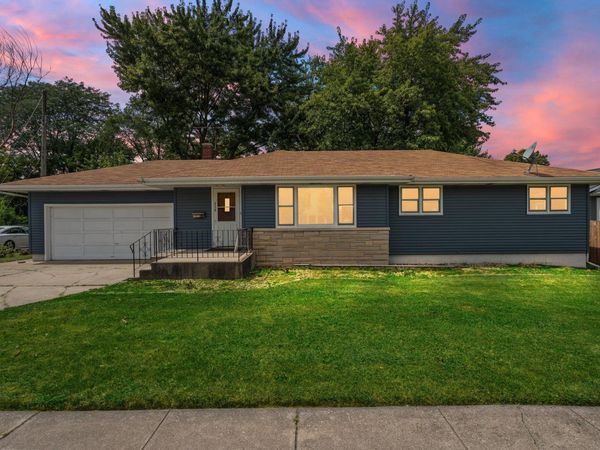 210 S Indiana Avenue, Crown Point, IN 46307