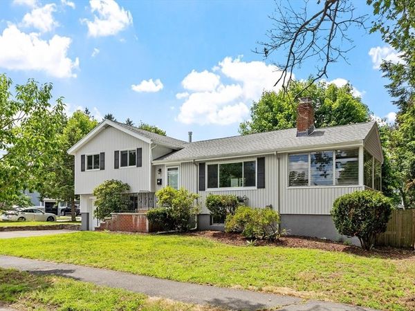 4 June Lane, Newton, MA 02459