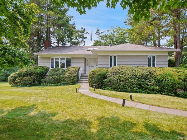 6 Greenhouse Circle, Rye Brook, NY 10573